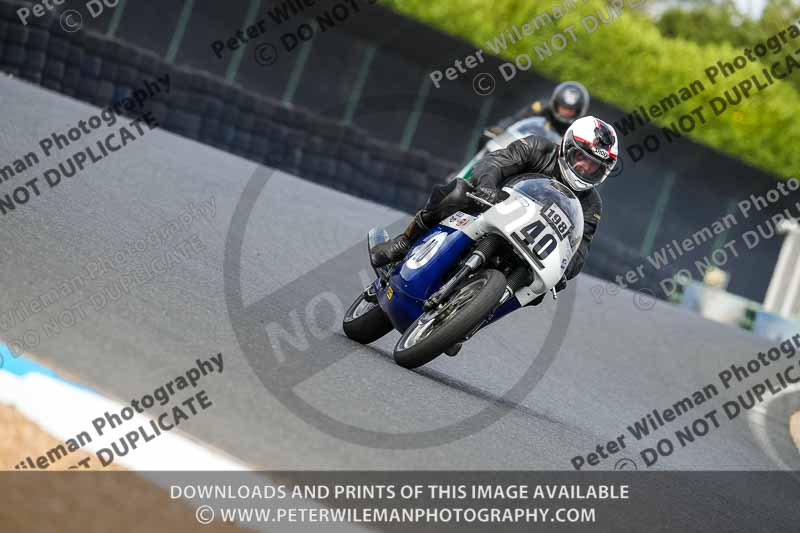 Vintage motorcycle club;eventdigitalimages;mallory park;mallory park trackday photographs;no limits trackdays;peter wileman photography;trackday digital images;trackday photos;vmcc festival 1000 bikes photographs